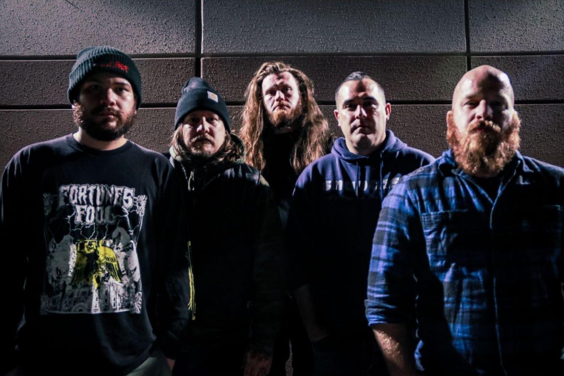 Circle Black - Detractor