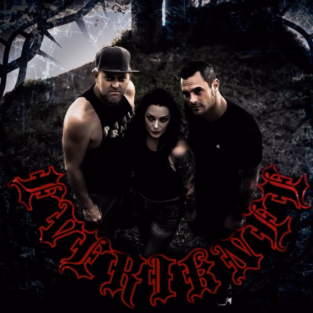 EveriKnee – Kicking