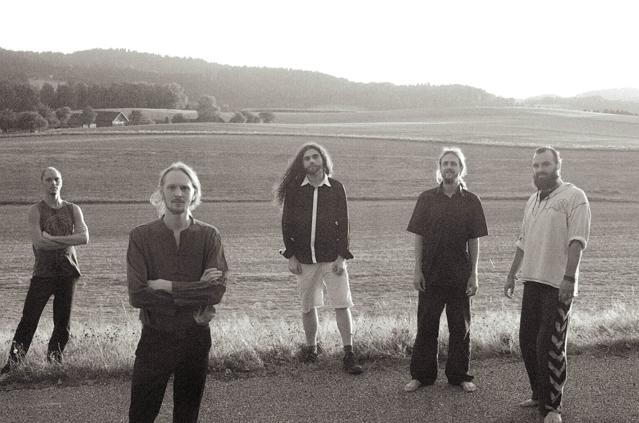 Extreme Mind - Hearing The Bigger Picture