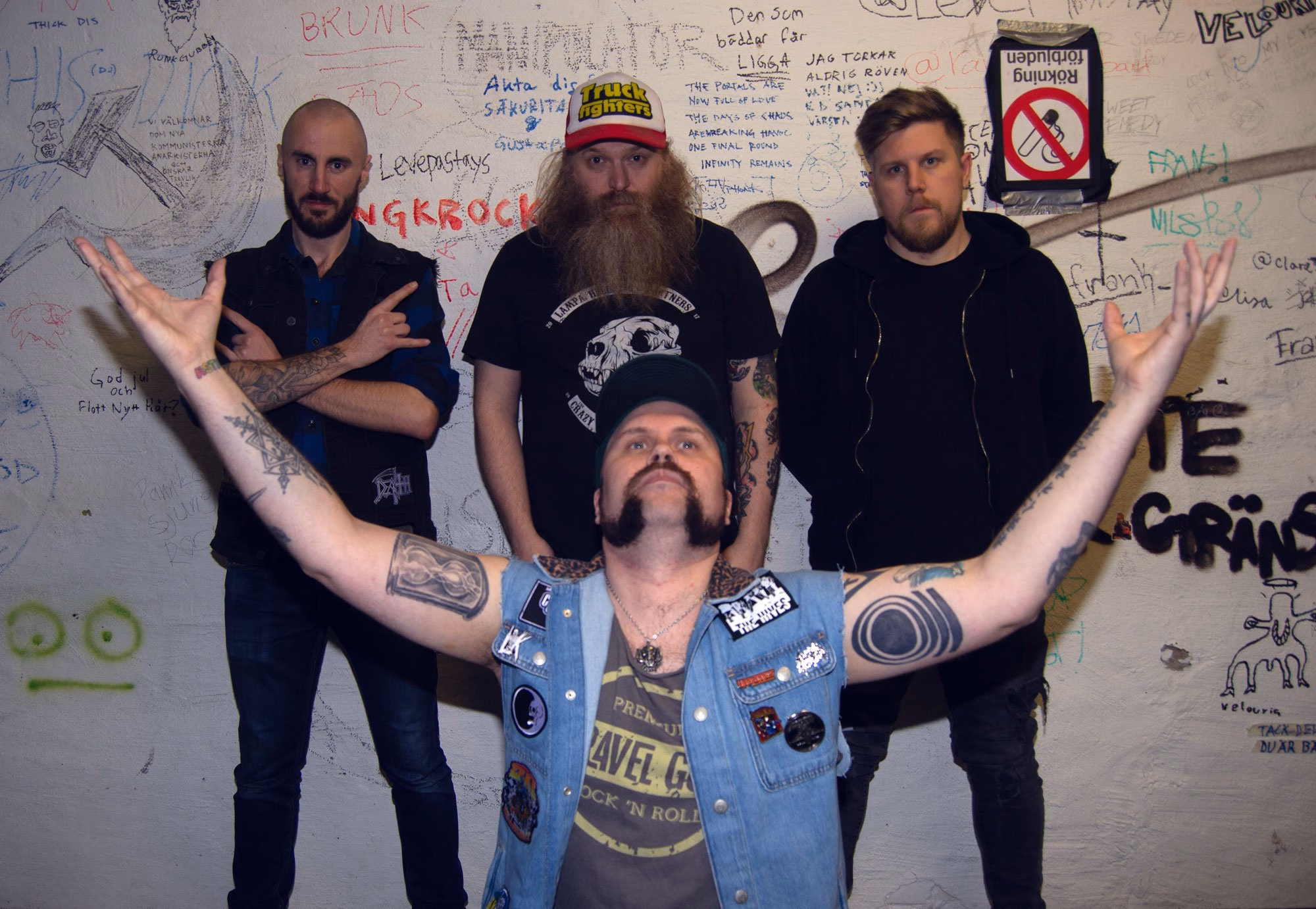 Atomic Spitfire - Head 'n' Roll