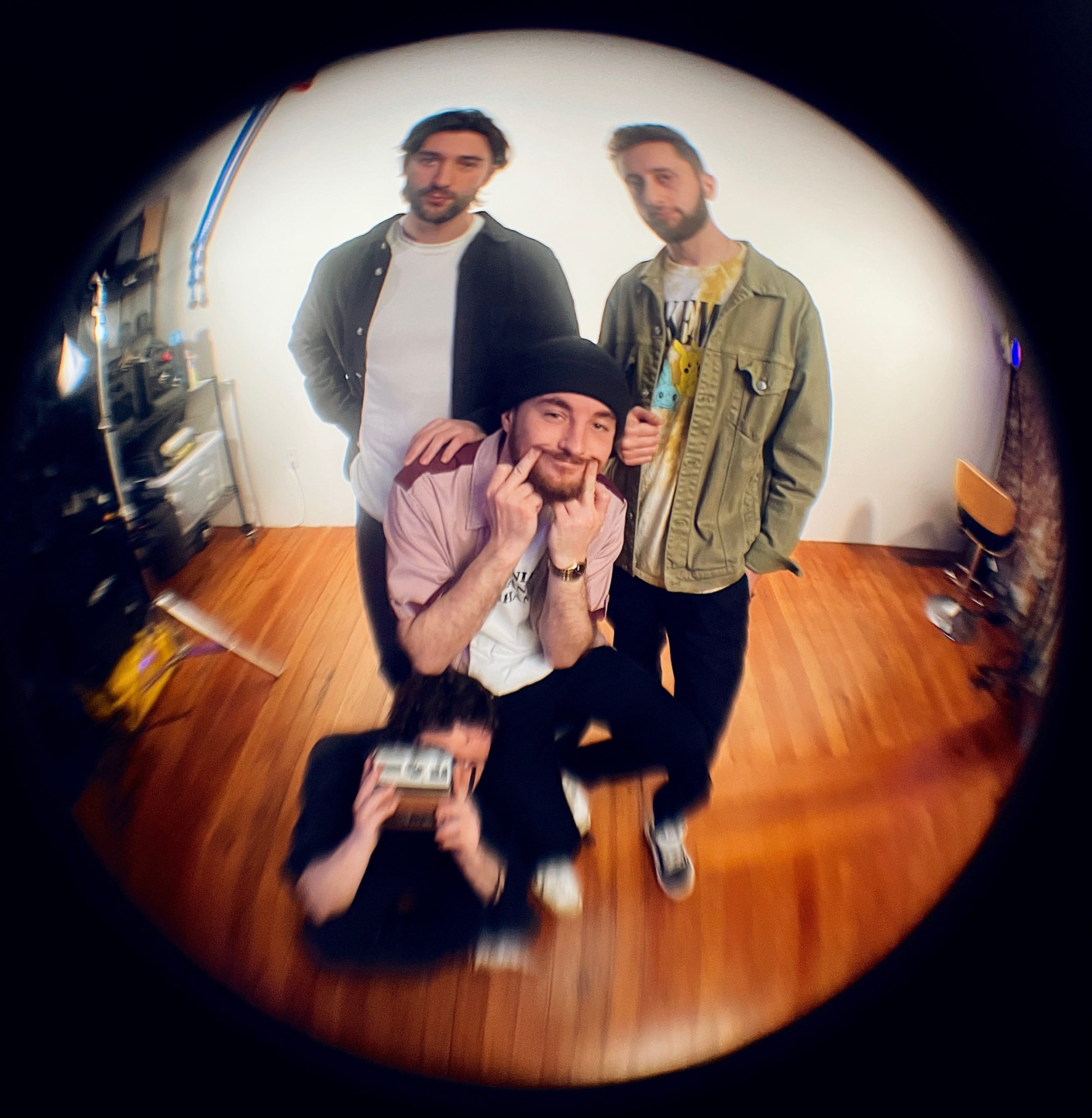 Saticöy – Cut It & Run