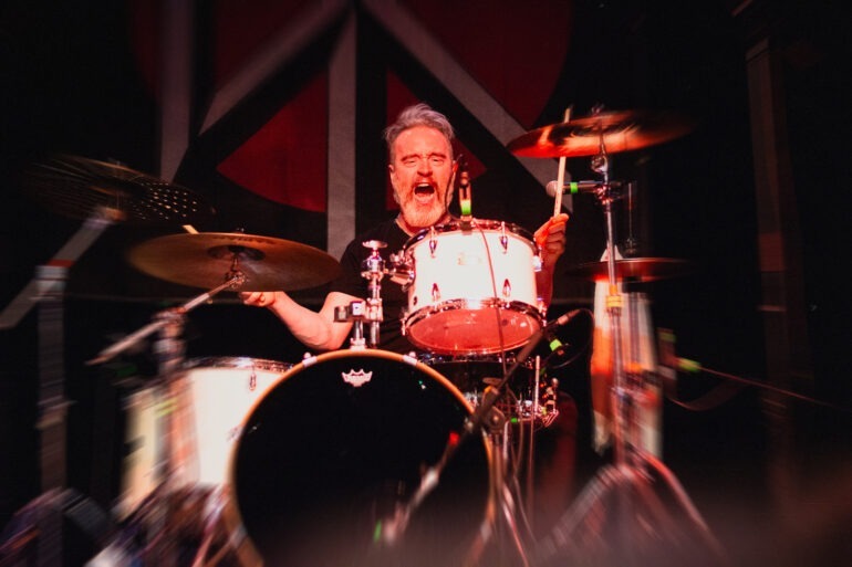 DEAD KENNEDYS e ALBERT FISH Foi uma verdadeira balbúrdia sagrada no LAV.