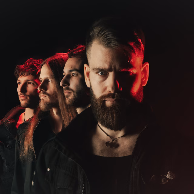 XSKULL8 – Caught In Between