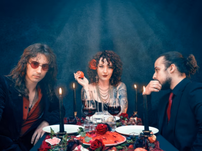 Ziggy Phoenix, banda britânica de hard rock com brasileiro, lança single “Bittersweet Regret”