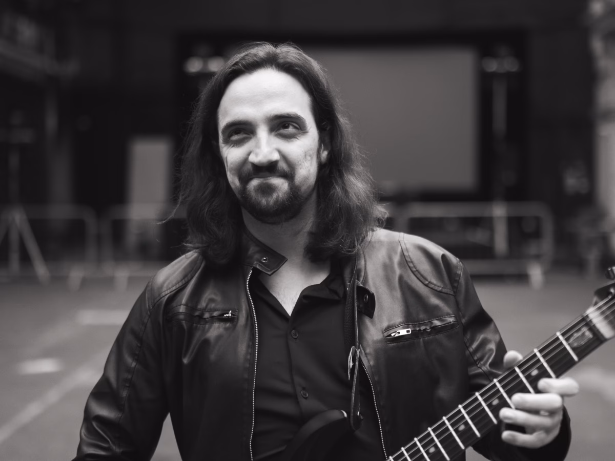 Tamás Varga – Phone Mania
