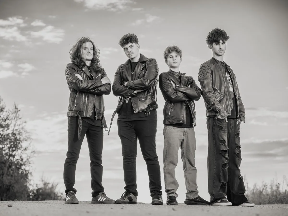 SonicOverload Band – Show Me